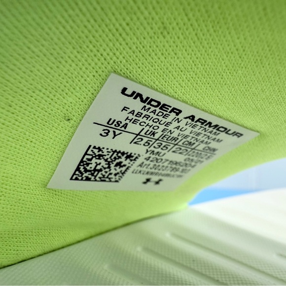 Bundle of 2 Under Armour Black and White Slide Sandals Size 3Y - Picture 11 of 16